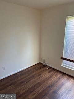 Building Photo - 1823 N Shore Ct