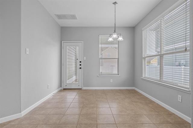 Building Photo - 920 Foxgrove Ln