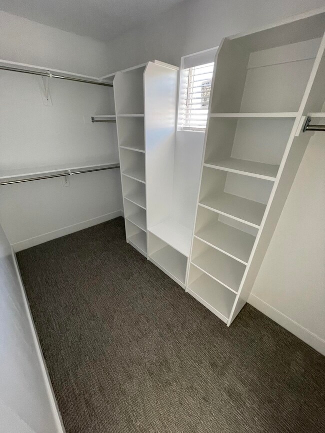 Building Photo - 44 S Tungsten Wy