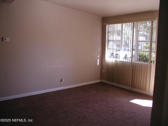 Building Photo - 2500 Congaree Dr W