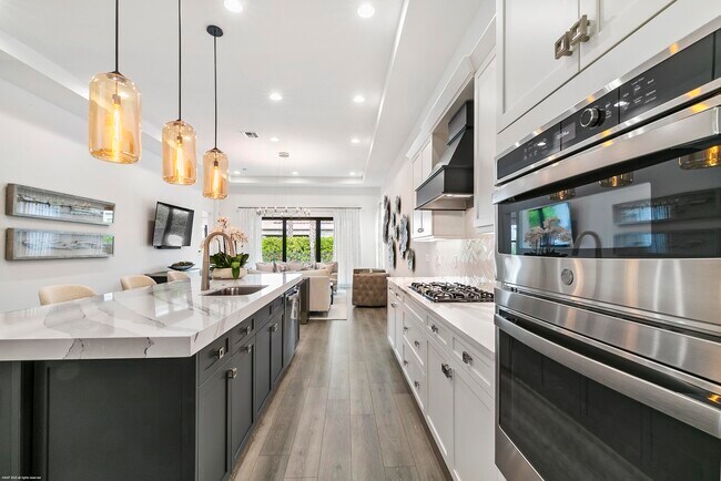 Building Photo - 13173 Faberge Pl