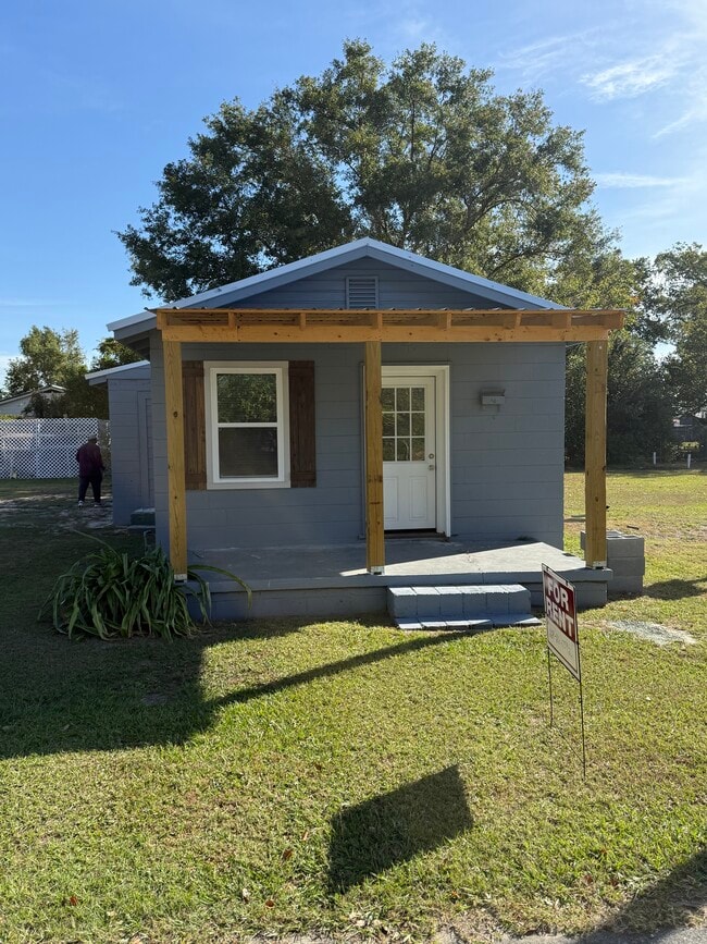 Primary Photo - 214 N Poplar St