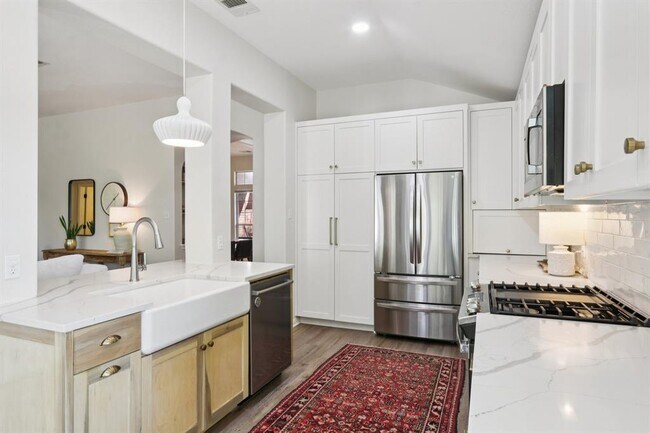 Primary Photo - 7117 Cromarty Ln