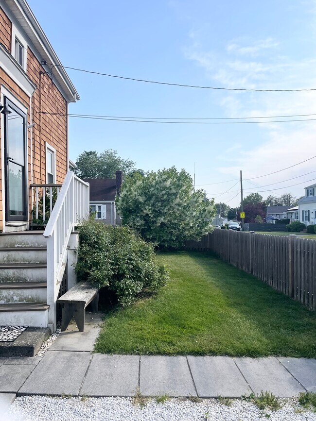 Building Photo - 41 Thurston Ave