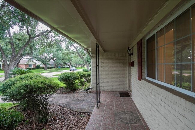 Building Photo - 5215 Cheena Dr