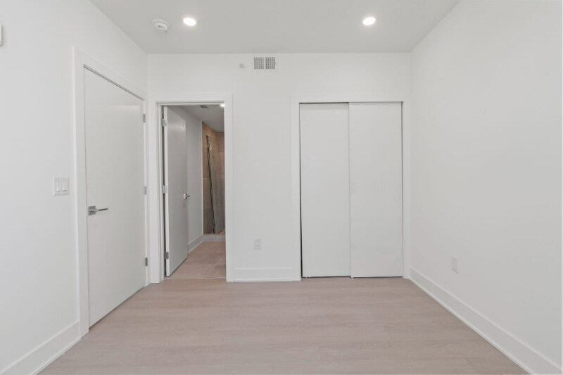 Building Photo - 2000 Dreer St