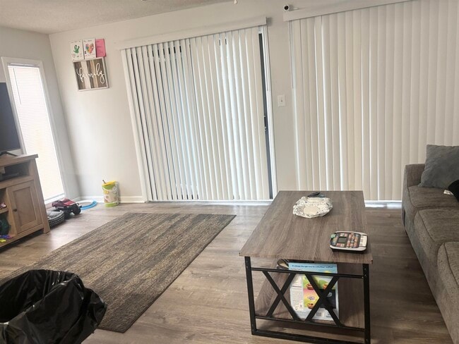 Building Photo - 1881 Club Dr