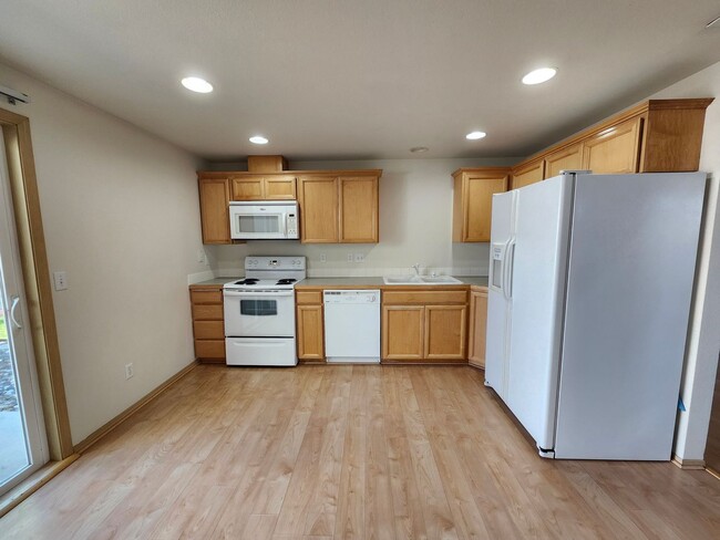 Building Photo - 9704 Welsh Dr