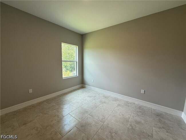 Building Photo - 3607 62nd St W