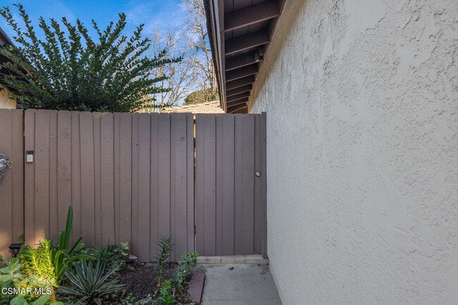 Building Photo - 1116 Nottingwood Cir