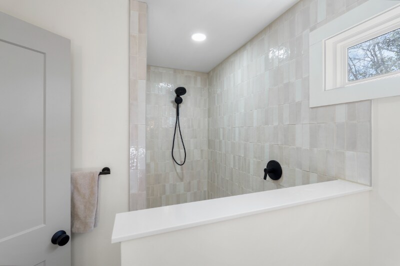 Building Photo - 2212 Weyland Ave