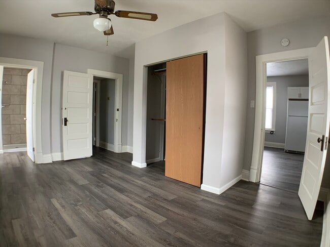 Building Photo - 502 Chartiers Ave