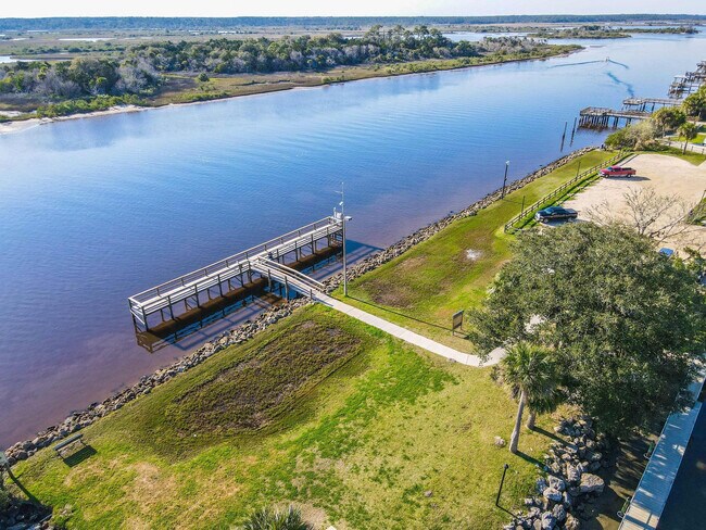 Building Photo - 110 Surfview Dr