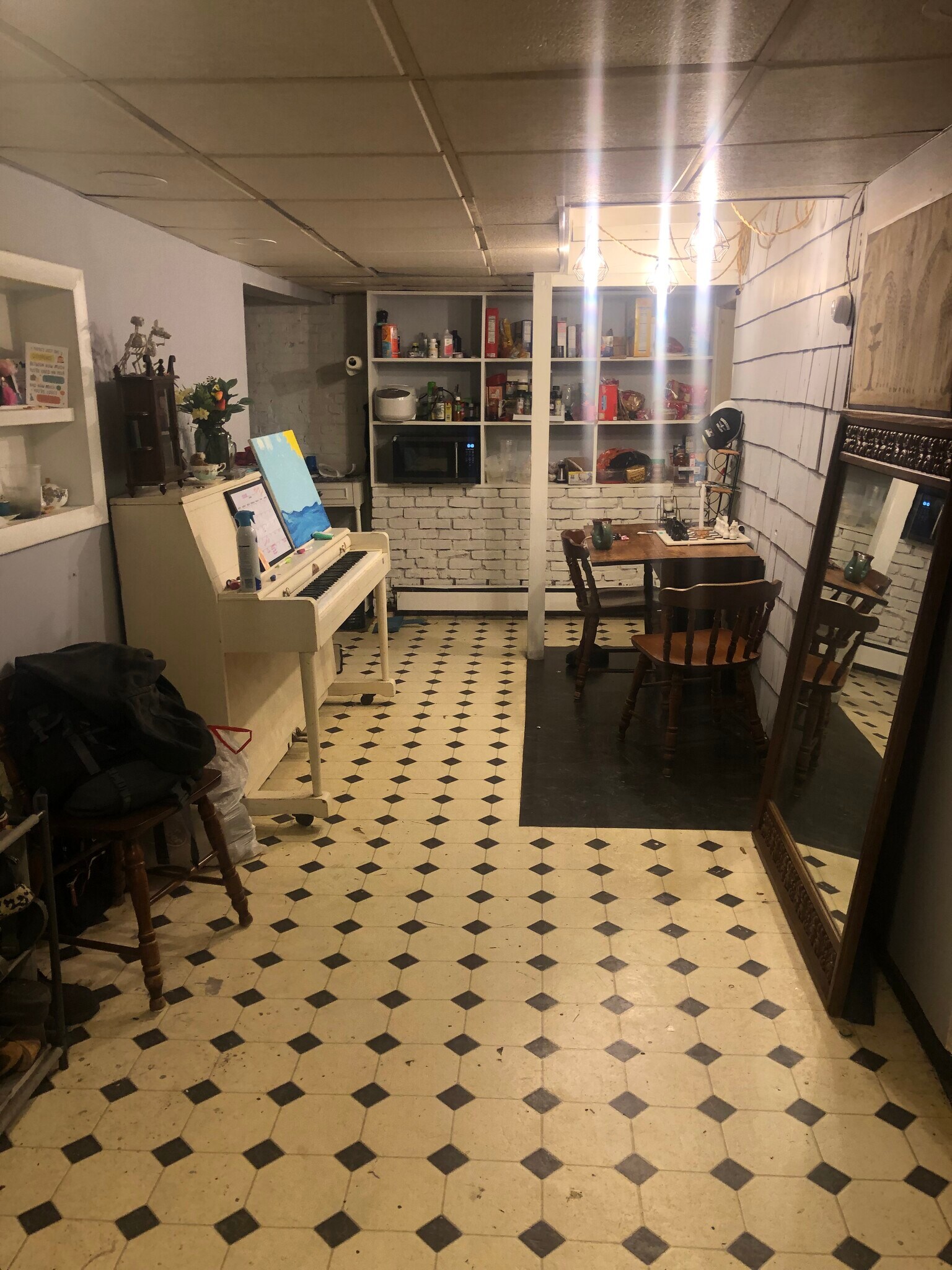 Building Photo - 100 College St