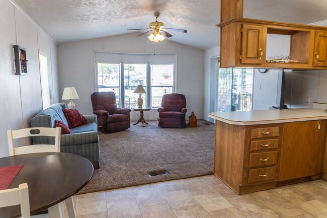 Building Photo - Cozy & Bright Manufactured Home in Fortuna Foothills – Furnished or Unfurnished!