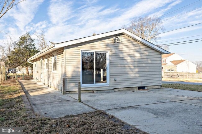 Building Photo - 130 Pulaski Ave