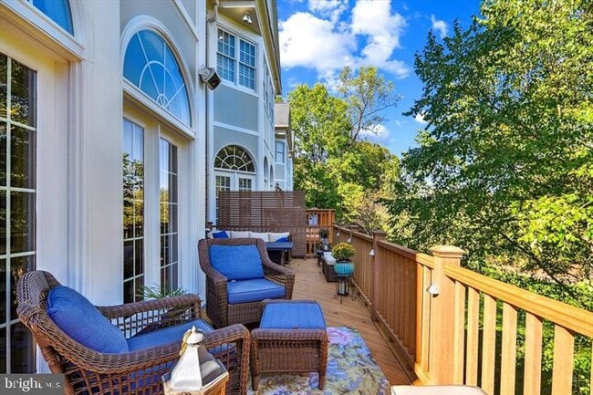 Building Photo - 20366 Fallsway Terrace