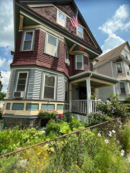 Building Photo - 28 Weld Hill St