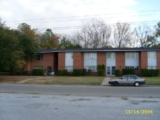Primary Photo - 3751 Wesley Dr