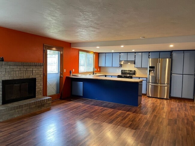 Building Photo - Great Property- 3 Bedroom 2 Bath Home w/Large Deck and Patio Area