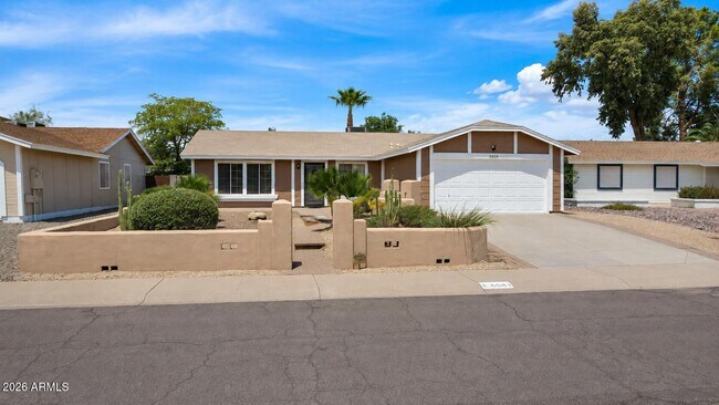 Building Photo - 6808 E Sandra Terrace