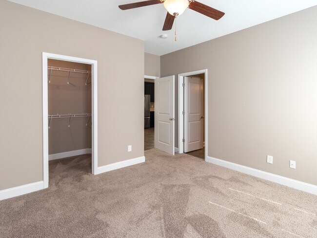 Building Photo - 509 Broadberry Ave