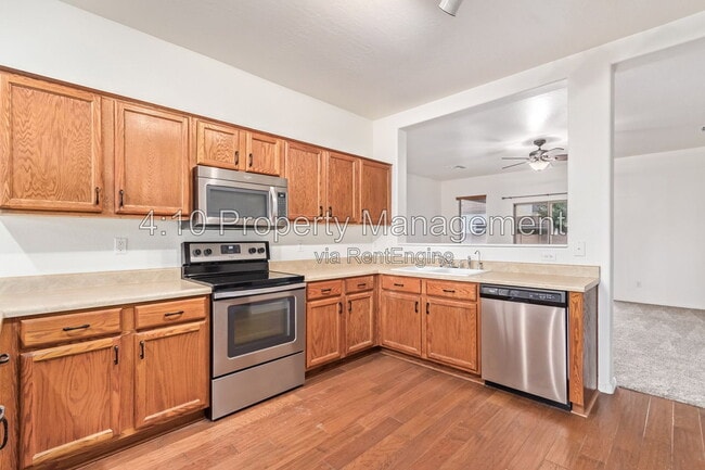 Building Photo - 45305 Balboa Dr