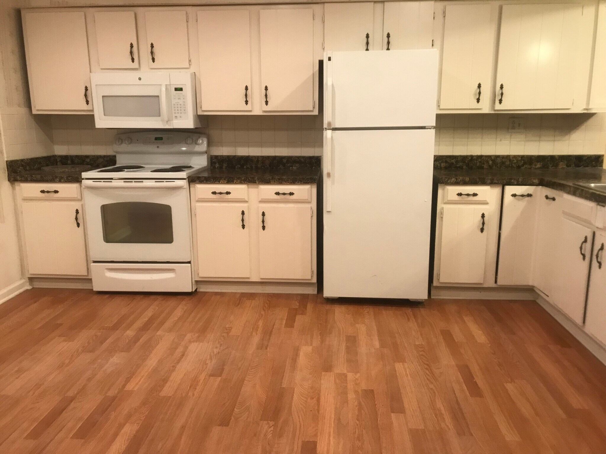 Kitchen - 95 9.5 South Washington