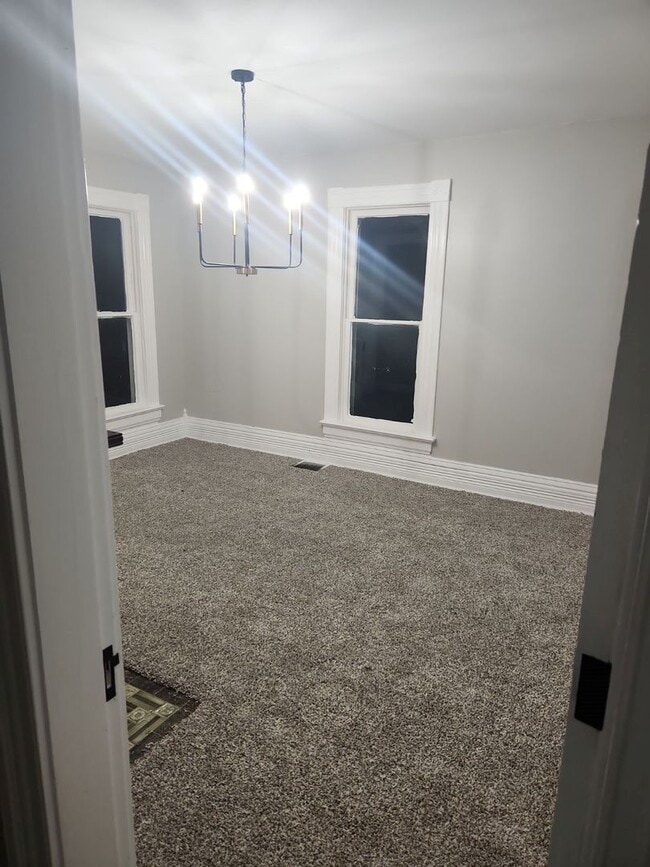 Building Photo - Single family Home