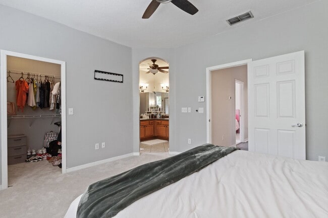 Building Photo - 8141 Stone Leaf Ln