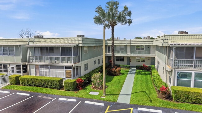 Building Photo - 284 Flanders F