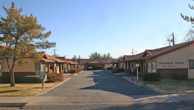 Building Photo - 38 E 200 S