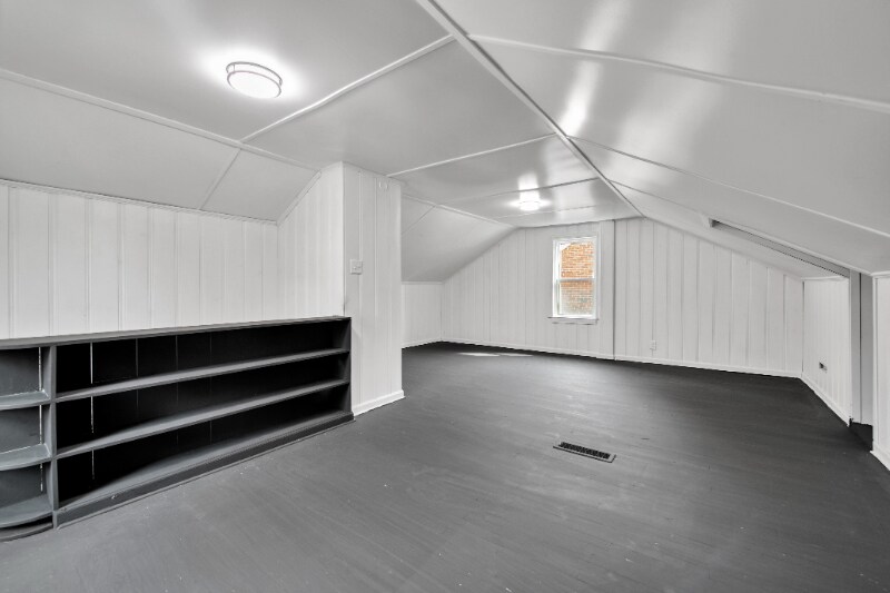 Building Photo - 11234 Roxbury St