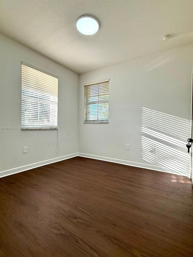 Building Photo - 8675 NW 109th Ct