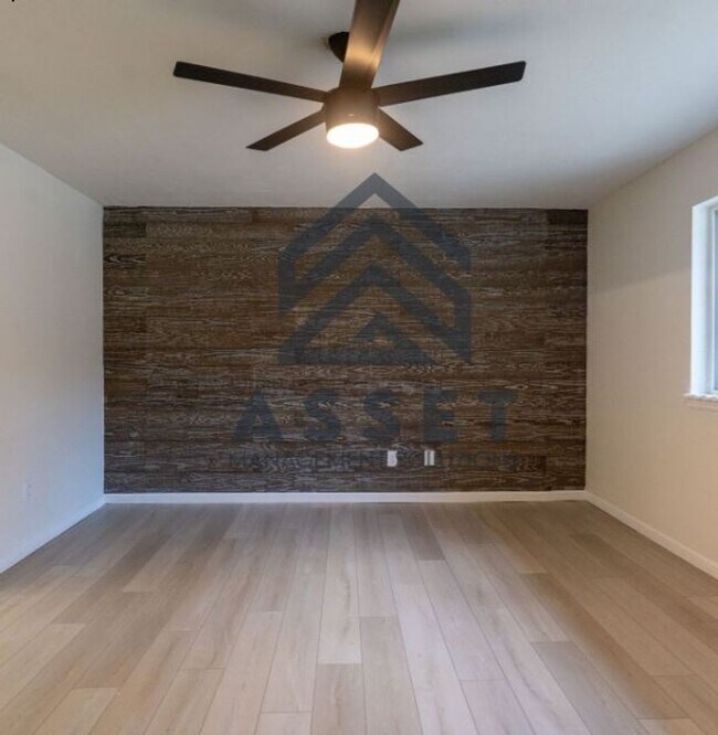 Building Photo - 801 Cogswell Cir