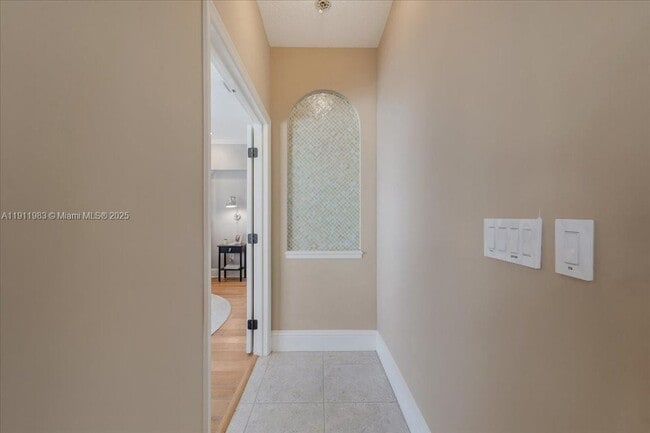 Building Photo - 5235 SW 171st Ave