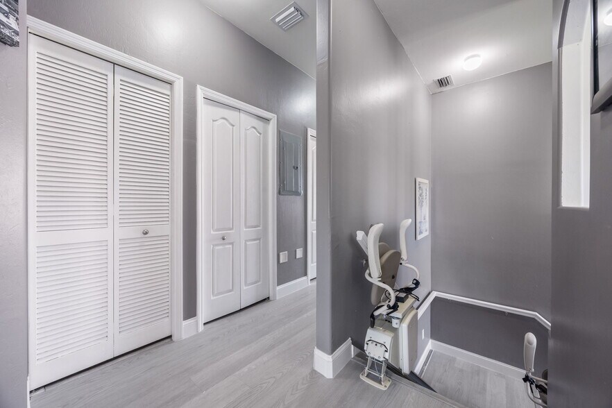 Building Photo - 3212 Sea Haven Ct