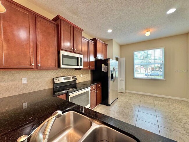 Building Photo - 13943 River Willow Pl