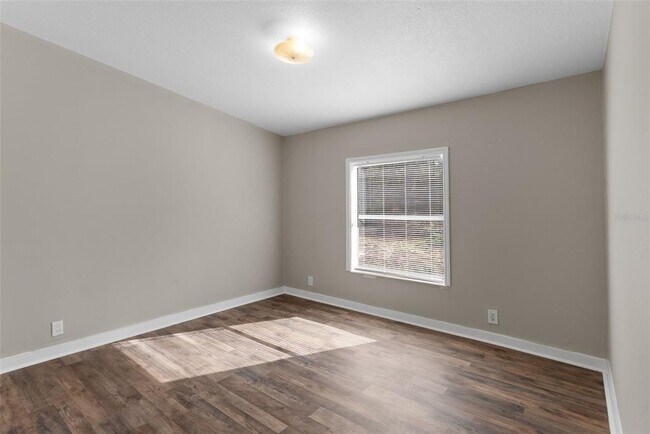 Building Photo - 6682 SW 156th Pl