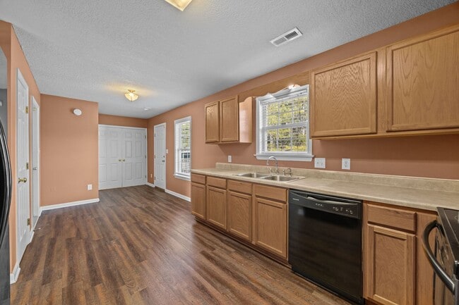 Building Photo - Welcome to Brookstone Crossing!