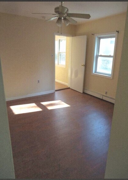 Building Photo - 6 Intervale Ave