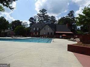 Building Photo - 6851 Roswell Rd