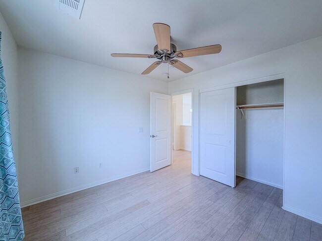 Building Photo - 529 Tiber River Way