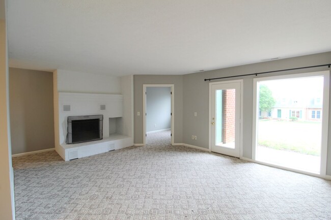 Building Photo - 3 bedroom condo for rent with great sunris...