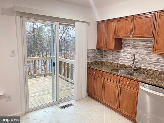 Building Photo - 14817 Winding Loop