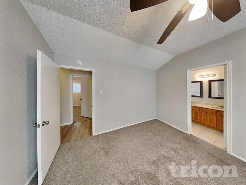 Building Photo - 3128 Owen Ln