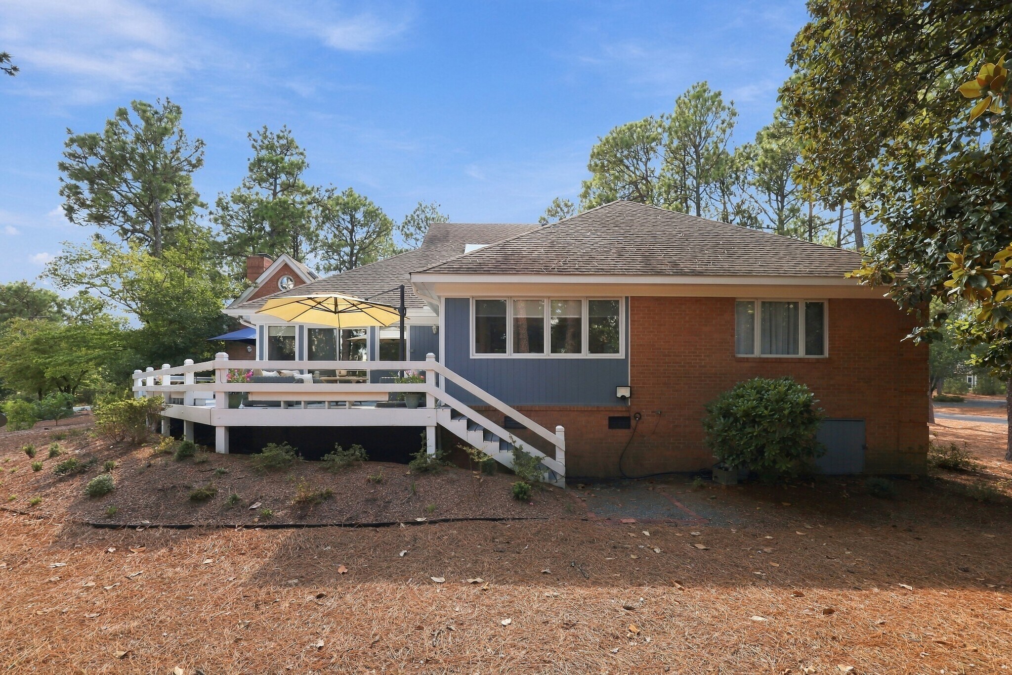 Building Photo - 64 Pinewild Dr