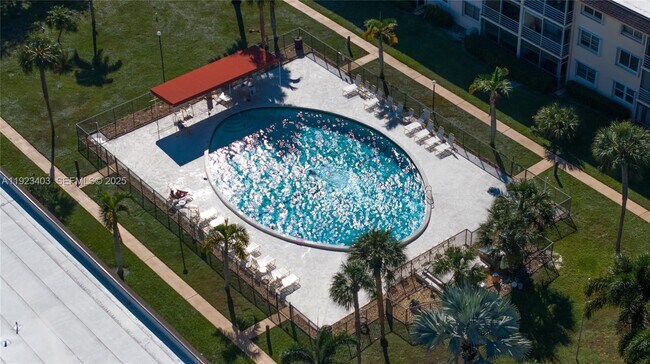 Building Photo - 4502 N Federal Hwy