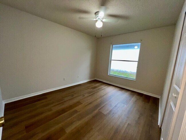 Building Photo - 4119 Coralbrooke Grove