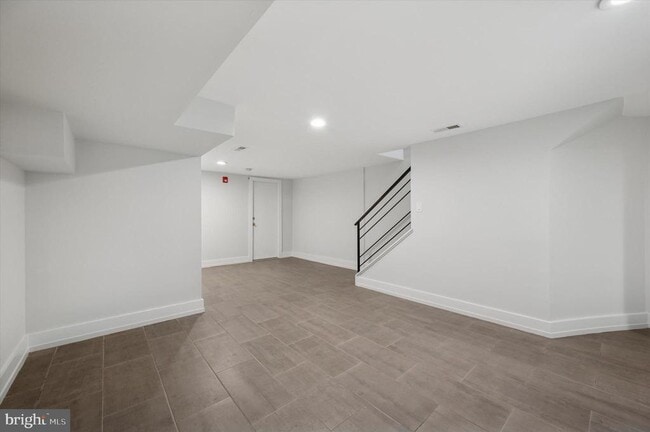 Building Photo - 629 N 32nd St